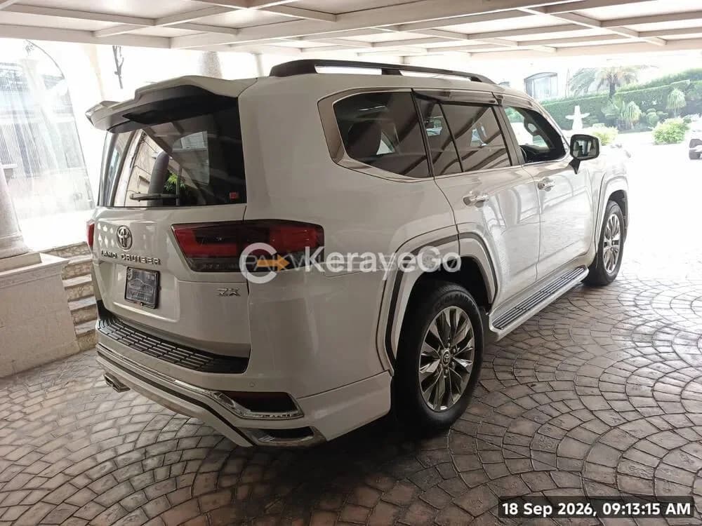 2024 Toyota Land Cruiser V8 for rent in Karachi, photo 2