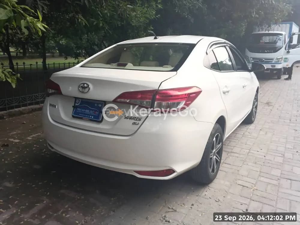 2024 Toyota Yaris GLI MT for rent in Lahore, photo 2