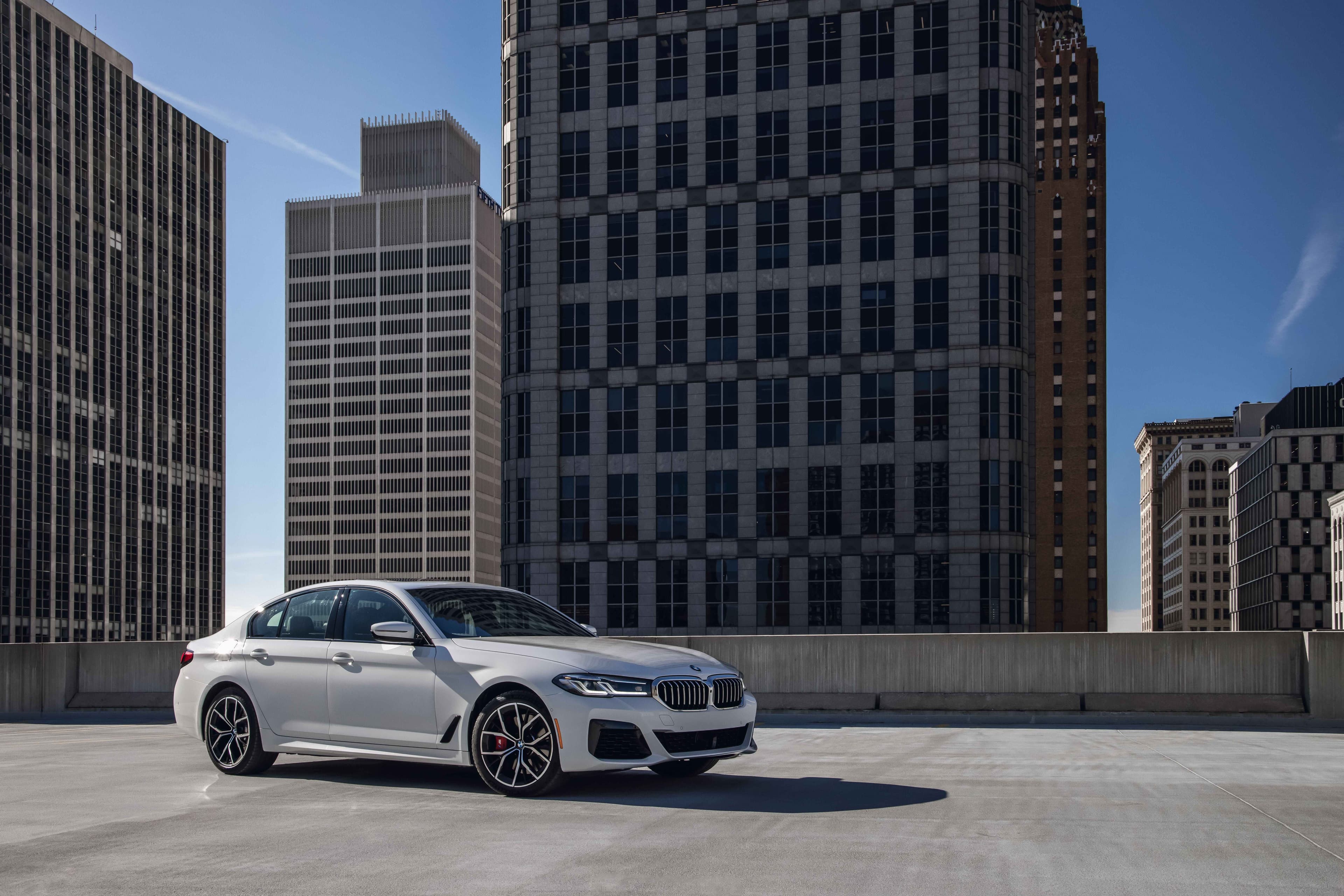 2023 BMW 5 Series 530i