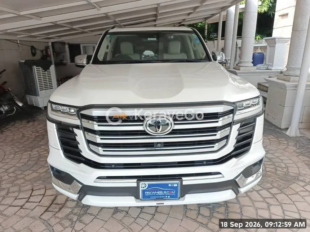 2024 Toyota Land Cruiser V8 for rent in Karachi